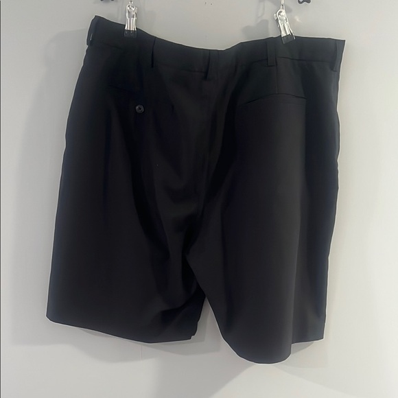 PGA Tour Black Flat Front Shorts Casual Style - Picture 3 of 3